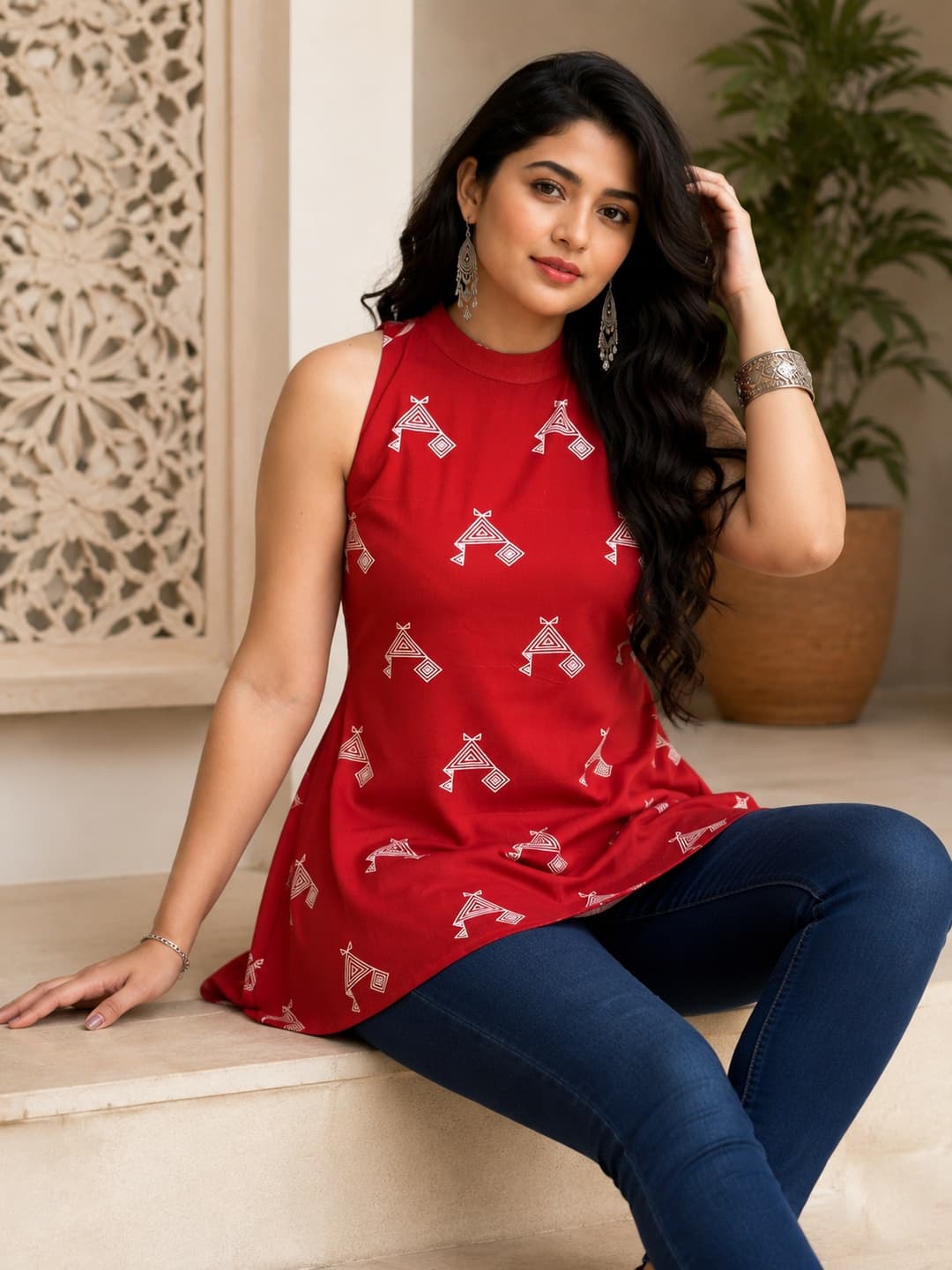 Red Geometric Printed Sleeveless Top - View 4